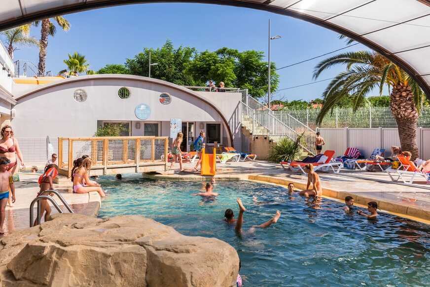 La Sardane - Club 9.50 Holidays